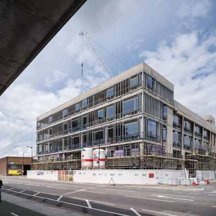 Oasis Academy Silvertown tops out