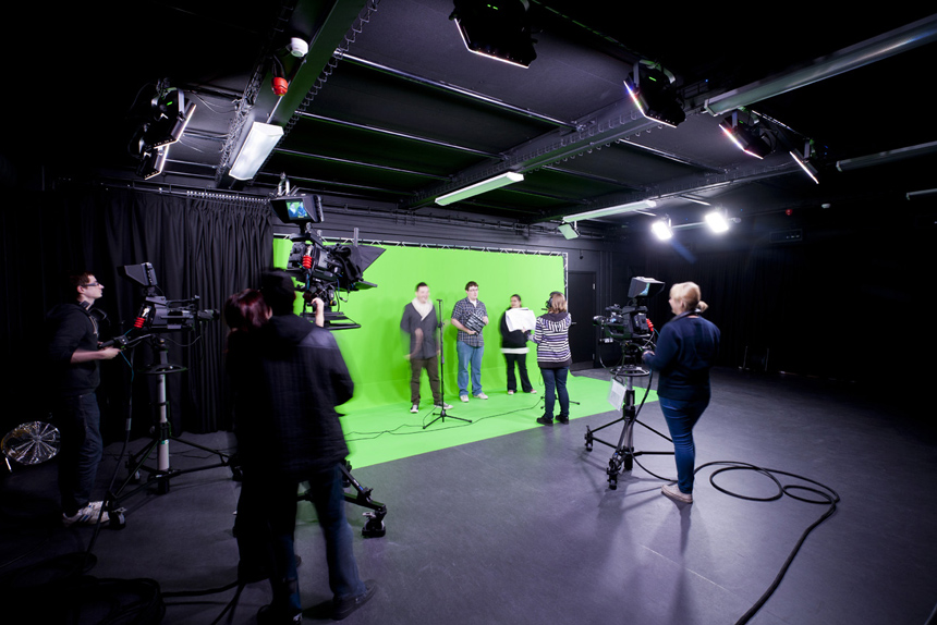 Guildford College – Learning Hub & TV Studio