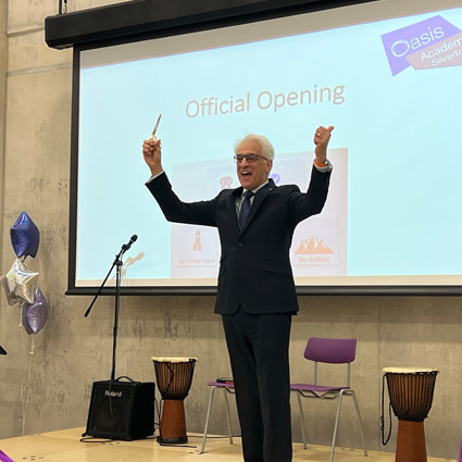 Oasis Academy: Silvertown Opens